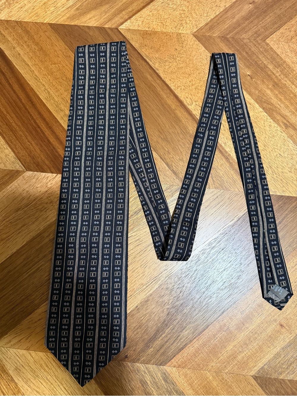 Men's Calvin Klein Navy with Baby Blue Geometric Pattern Silk Tie